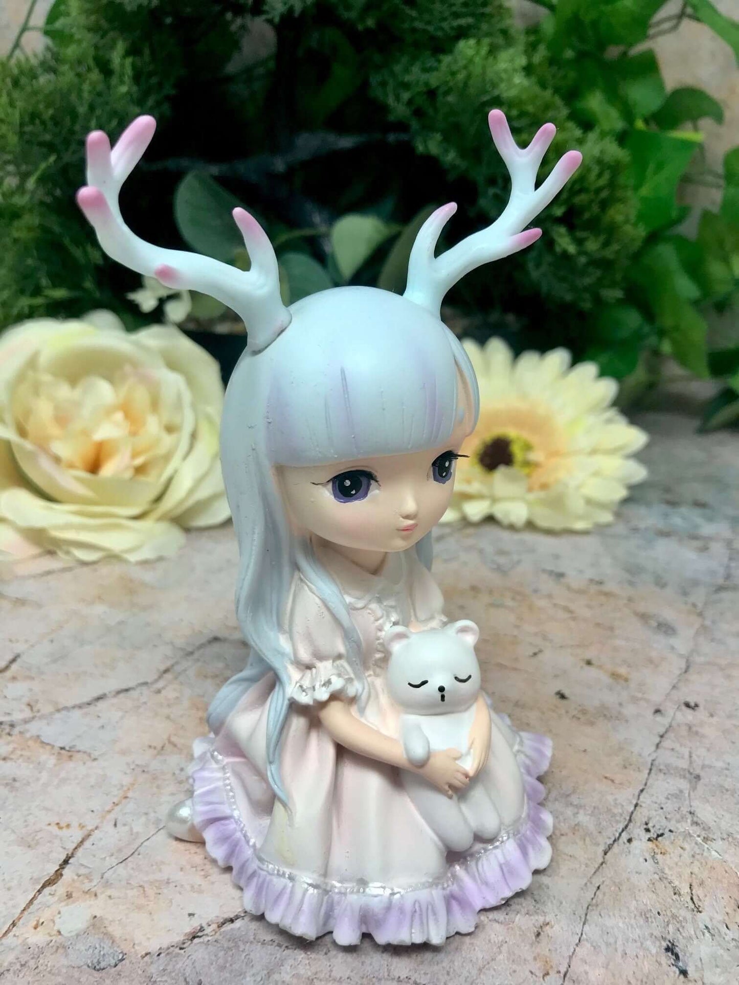 Entzückende Fabelwesen Mädchen mit Bär Skulptur Faun Figur Fantasy Kinder der Wald Sammlung