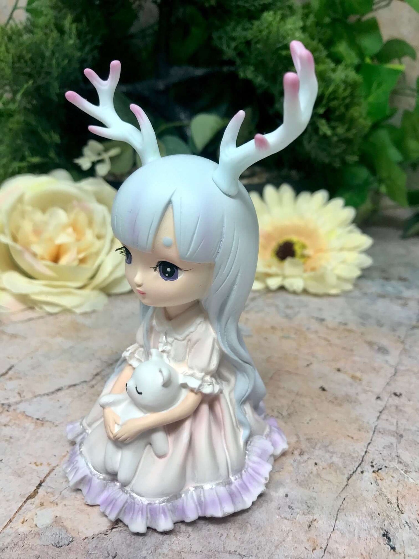 Entzückende Fabelwesen Mädchen mit Bär Skulptur Faun Figur Fantasy Kinder der Wald Sammlung