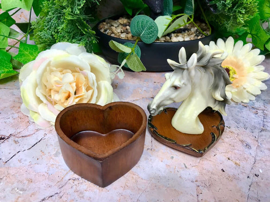 Heart Shaped White Horse Trinket Box Sculpture Ornament Secret Stash Equestrian Horses Collection