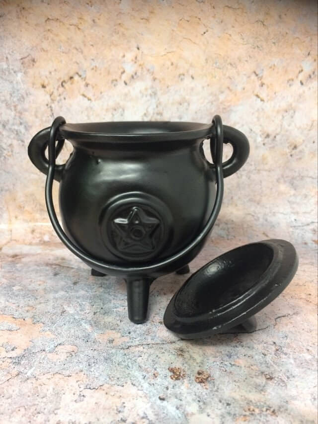 Cast Iron Pentagram Cauldron, Wiccan Rituals Pagan Spells Pot, Altar Vessel Magic Potion with Pentacle Emblem, Witchcraft Supplies-Osiris Craftworks