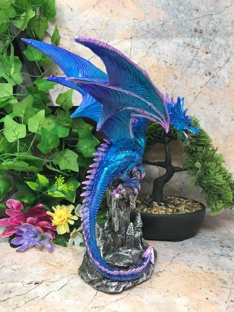 Mystische blaue Drachenfigur – handgefertigt aus Kaltgussharz – Fantasy-Dekor &amp; Sammlertraum