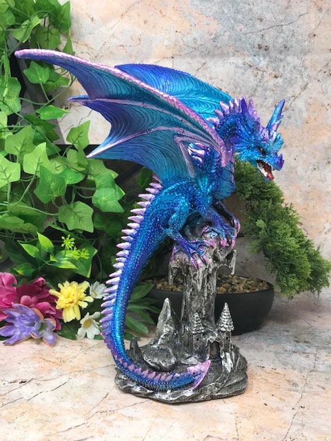 Mystische blaue Drachenfigur – handgefertigt aus Kaltgussharz – Fantasy-Dekor &amp; Sammlertraum