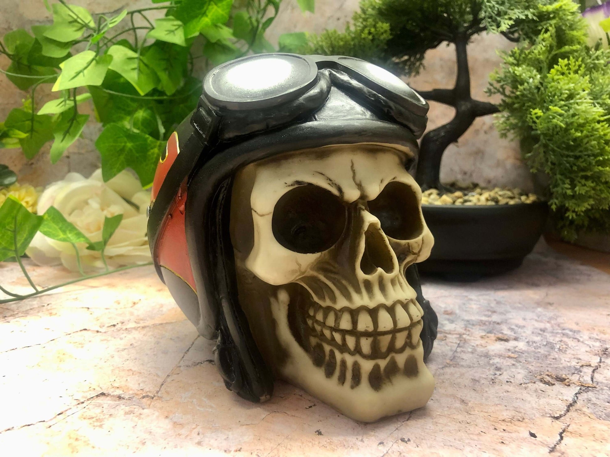 Biker Skull Sculpture Figurine Gothic Horror Ornament Figure Decoration Skeleton Hand Made from Quality Designer Resin-Osiris Craftworks