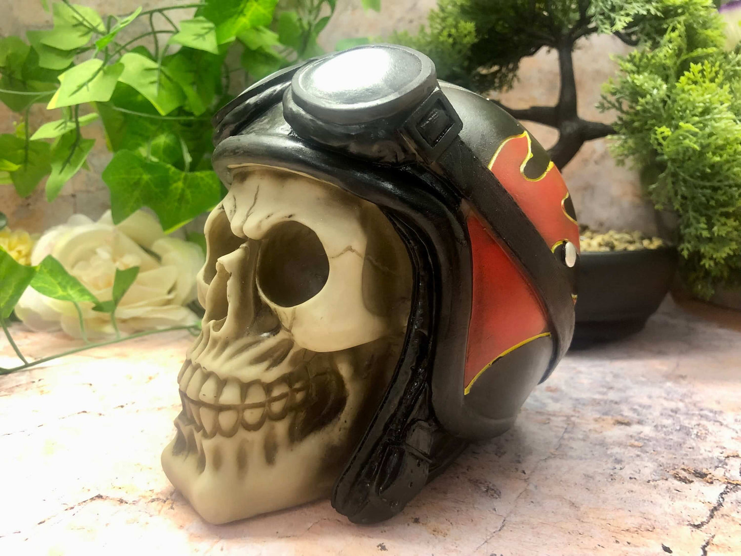 Biker Skull Sculpture Figurine Gothic Horror Ornament Figure Decoration Skeleton Hand Made from Quality Designer Resin-Osiris Craftworks