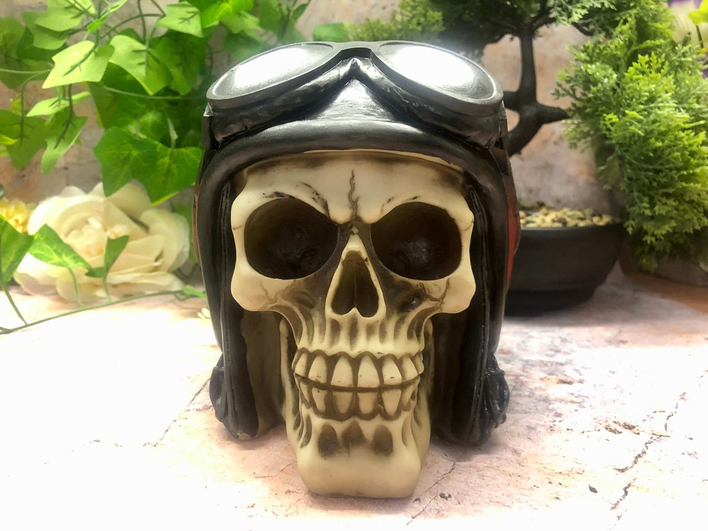 Biker Skull Sculpture Figurine Gothic Horror Ornament Figure Decoration Skeleton Hand Made from Quality Designer Resin-Osiris Craftworks