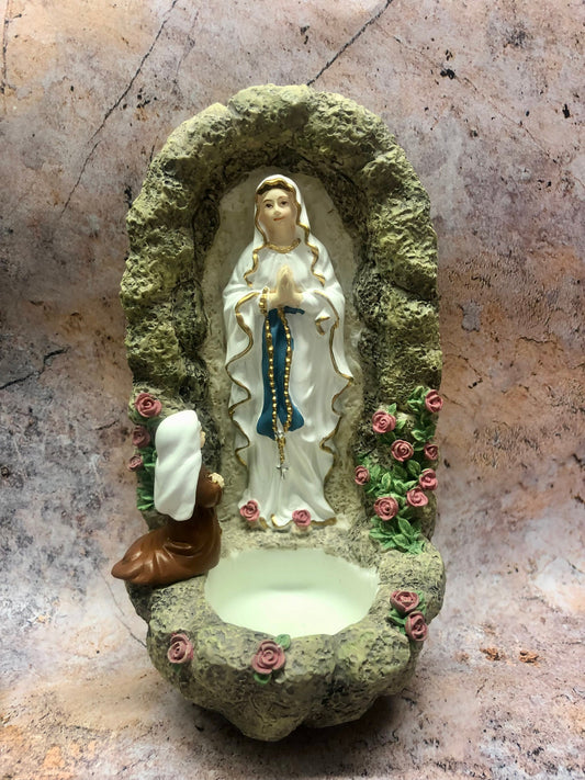 Lourdes Weihwasserbecken „St. Bernadettes Vision unserer Lieben Frau“ – exquisites katholisches Ornament und heiliges religiöses Andenken