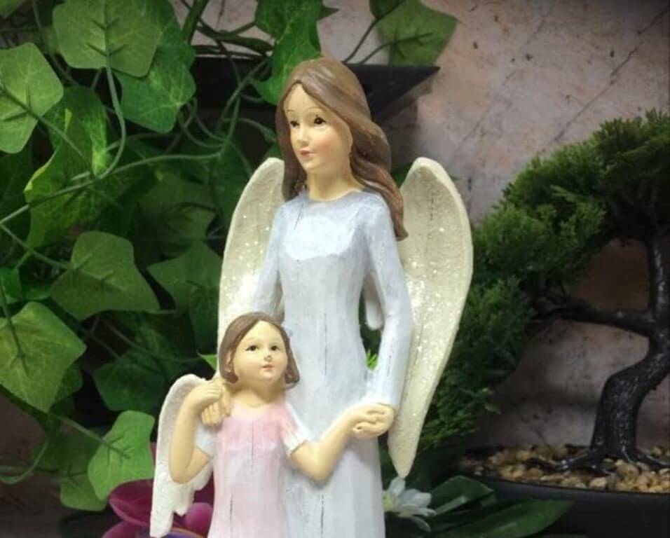 Cherished Guardian Angel with Child Statue - Inspirational Home Decoration and Gift for Angel Lovers 19 cm-Osiris Craftworks