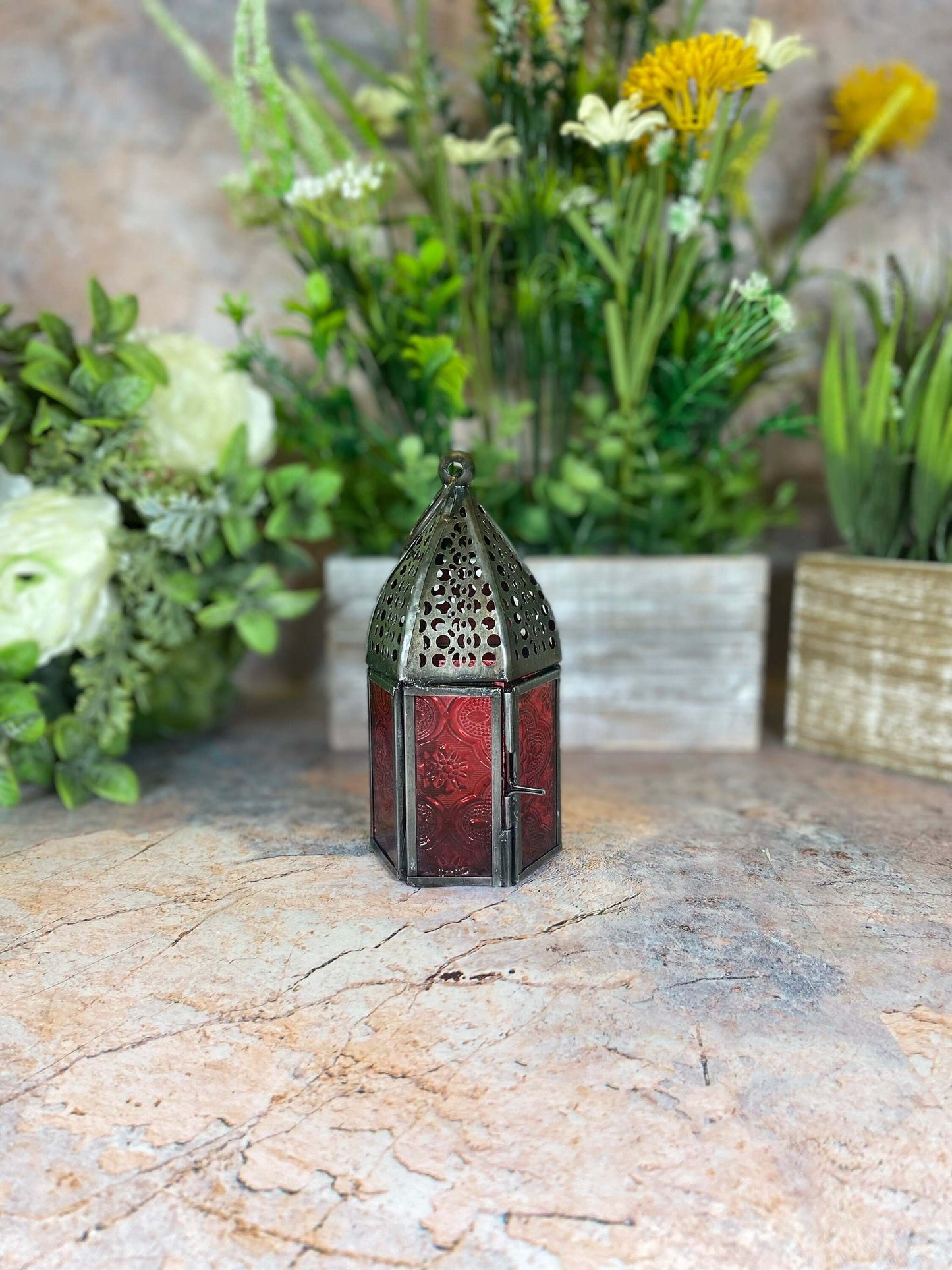 Antique Effect Moroccan Style Zinc Lantern Candle Tealight Holder Red Glass Seasonal Decor Home Lighting Ornament