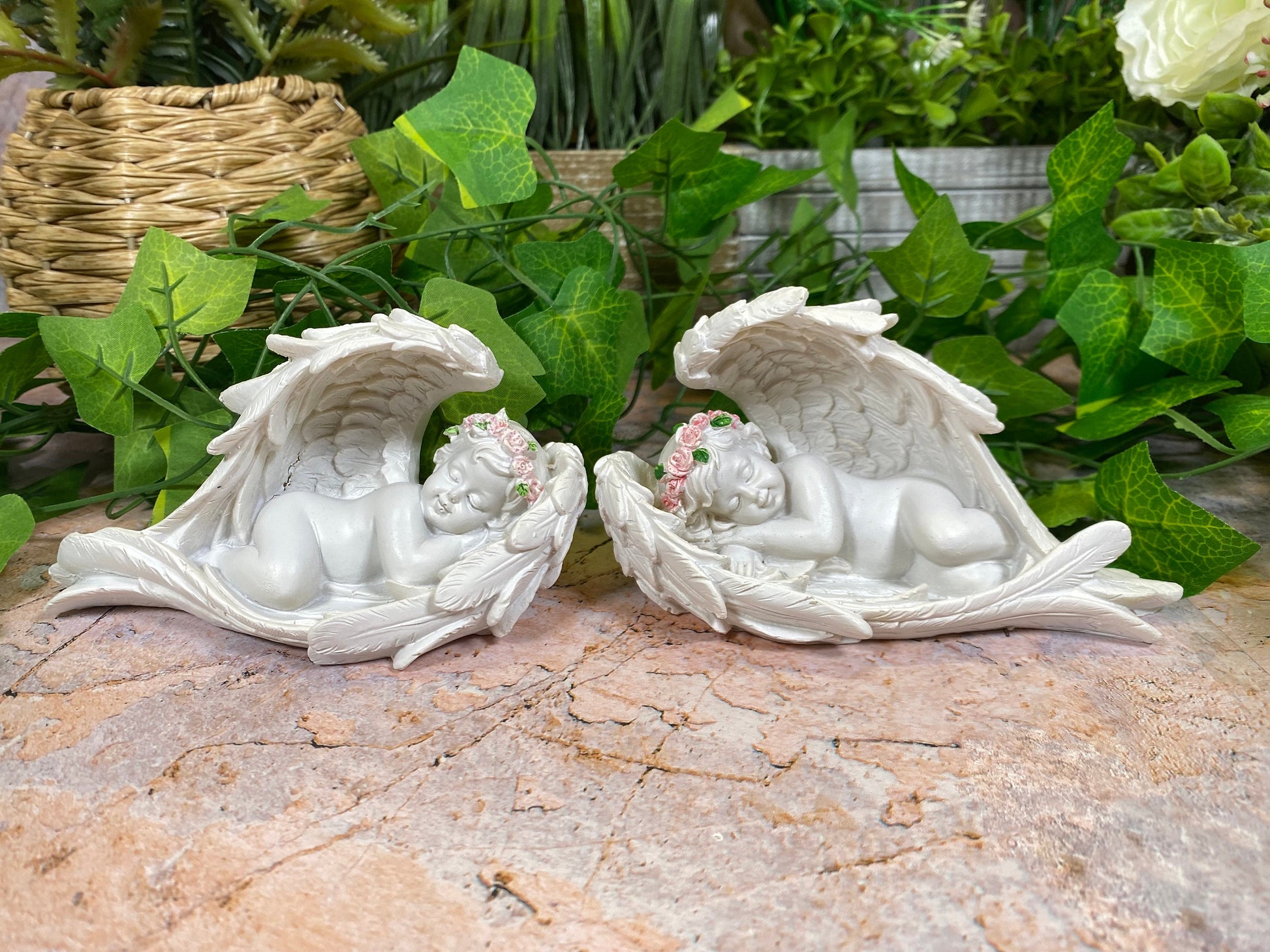 Exquisite Pair of Resin Cherubs Sleeping in Wings Stunning Home Decor Collectible 15.5 cm Long Each-Osiris Craftworks