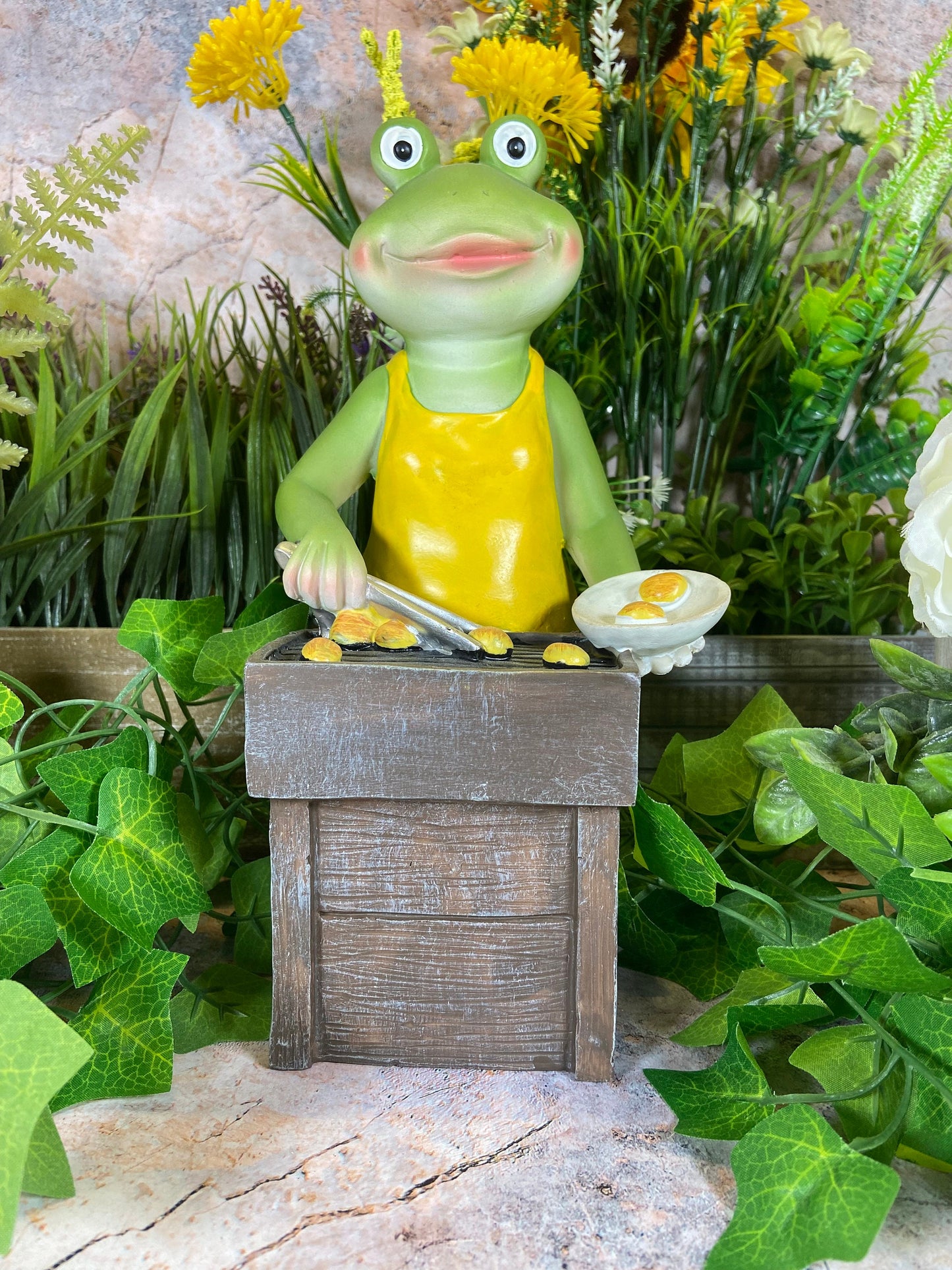 Hilarious Resin Frog Barbeque Chef Garden Ornament - Bring Fun to Your Outdoor Space!-Osiris Craftworks