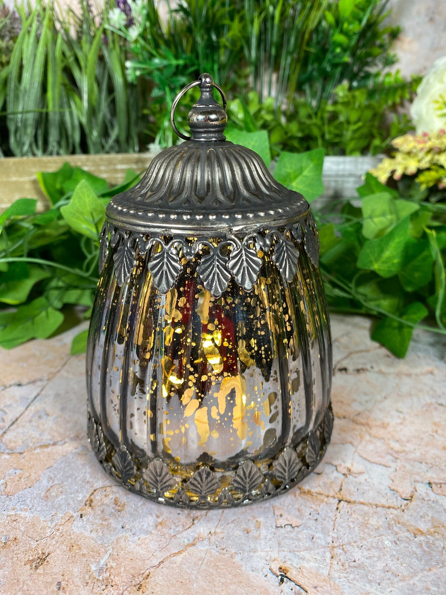 Lanterne en verre LED de style marocain motif effet antique gris avec lumières incluses décoration de la maison cadeau 15 cm