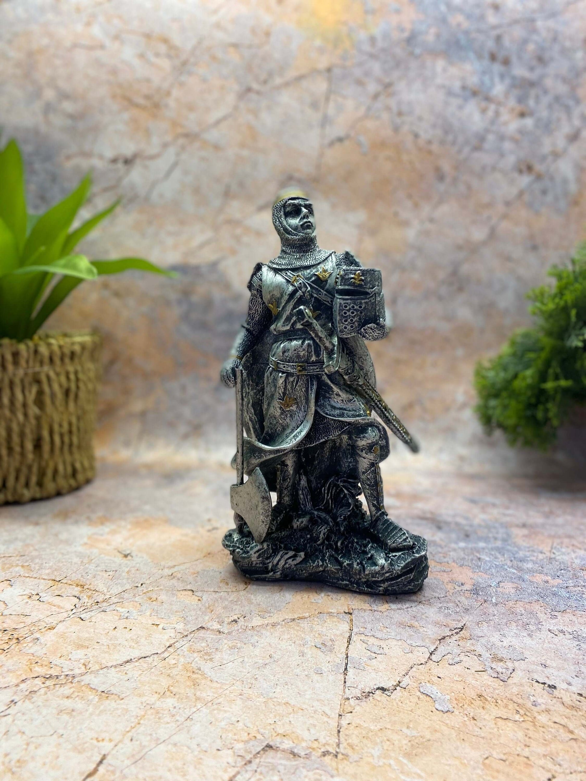 Pewter Effect Medieval Knight Figurine Templar Crusader Statue Ornament-Osiris Craftworks