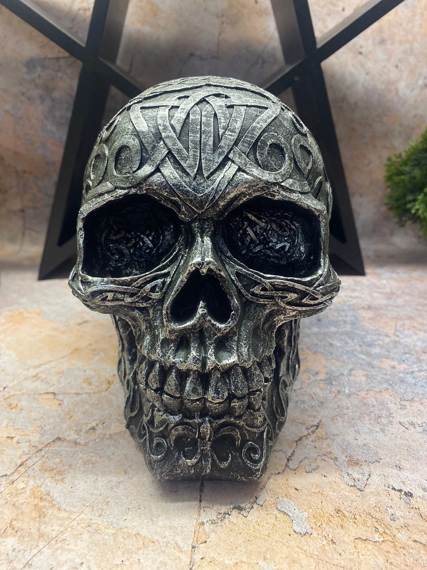 Celtic Style Resin Skull | Gothic Horror Decor | Halloween Special | Ornamental Collection Piece | 12.5x18cm-Osiris Craftworks