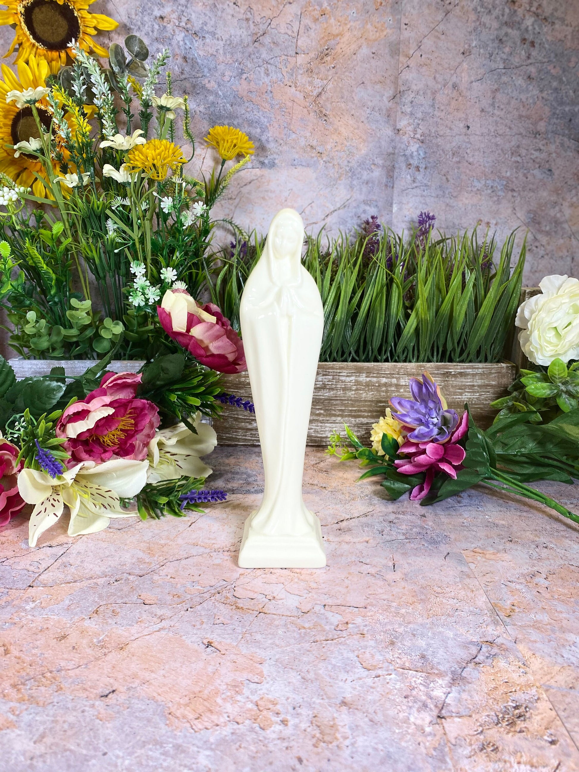 Timeless Ceramic Virgin Mary | Elegant Spiritual Decor | Pristine Faith Centerpiece | Religious Home Accessory | Cherished Gift | 23 x 8 cm-Osiris Craftworks