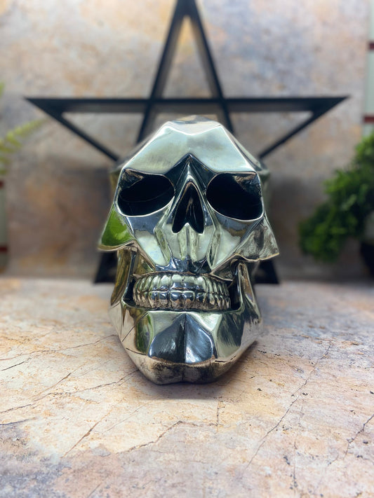 Vintage Large Gothic Skull | Faceted Silver Design | Resin Craftsmanship | Statement Decor Piece | 20x25cm-Osiris Craftworks