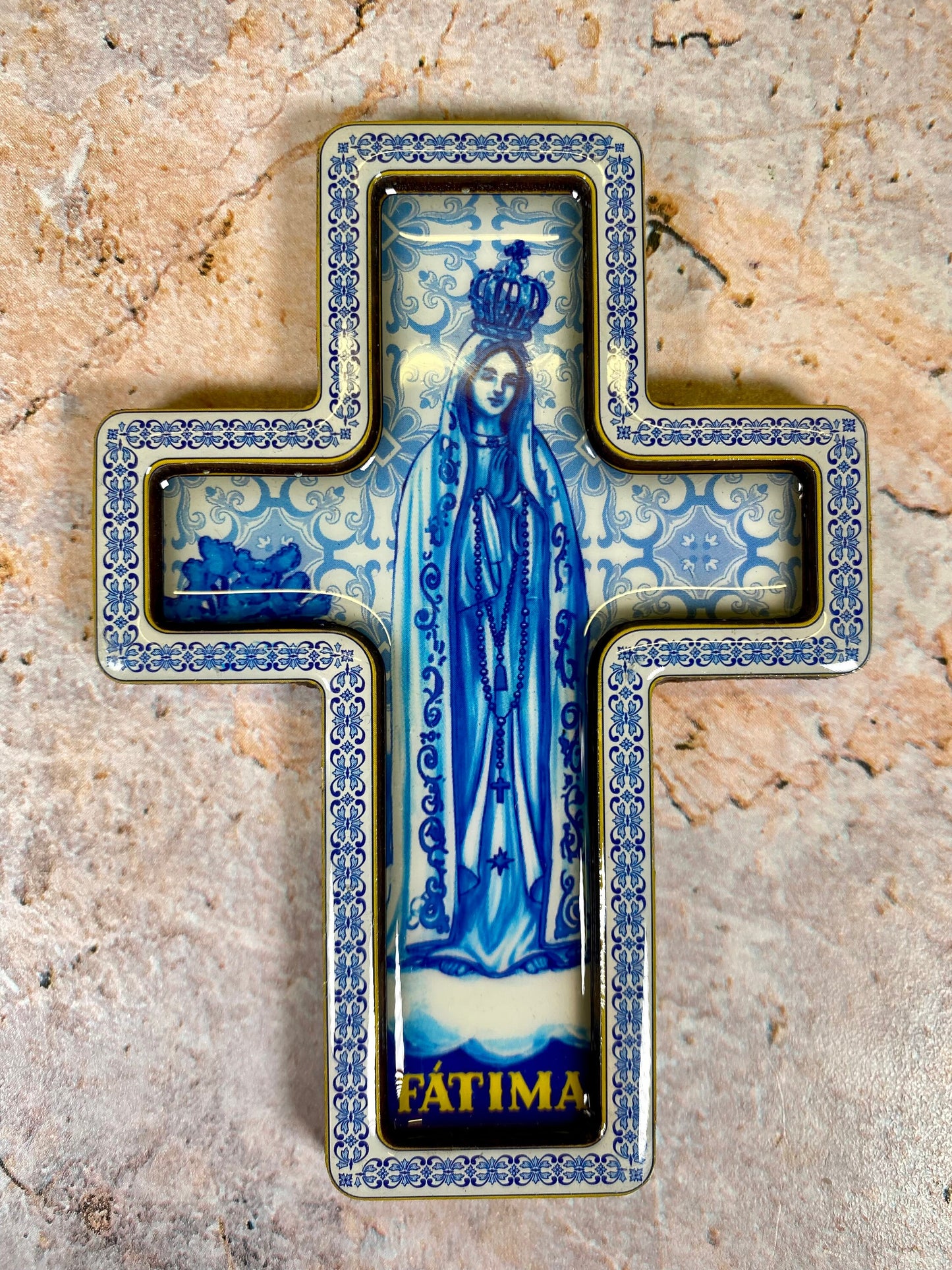 Paire d'aimants de réfrigérateur en céramique « Notre-Dame de Fatima » | Décoration de cuisine spirituelle | 9,5 x 6,8 cm | Accessoire de maison fidèle