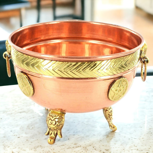 Large Copper Ritual Bowl with Pentagram Brass-Accented Occult Symbol Decor, Wiccan Altar Bowl, Sacred Esoteric Offering Dish-Osiris Craftworks