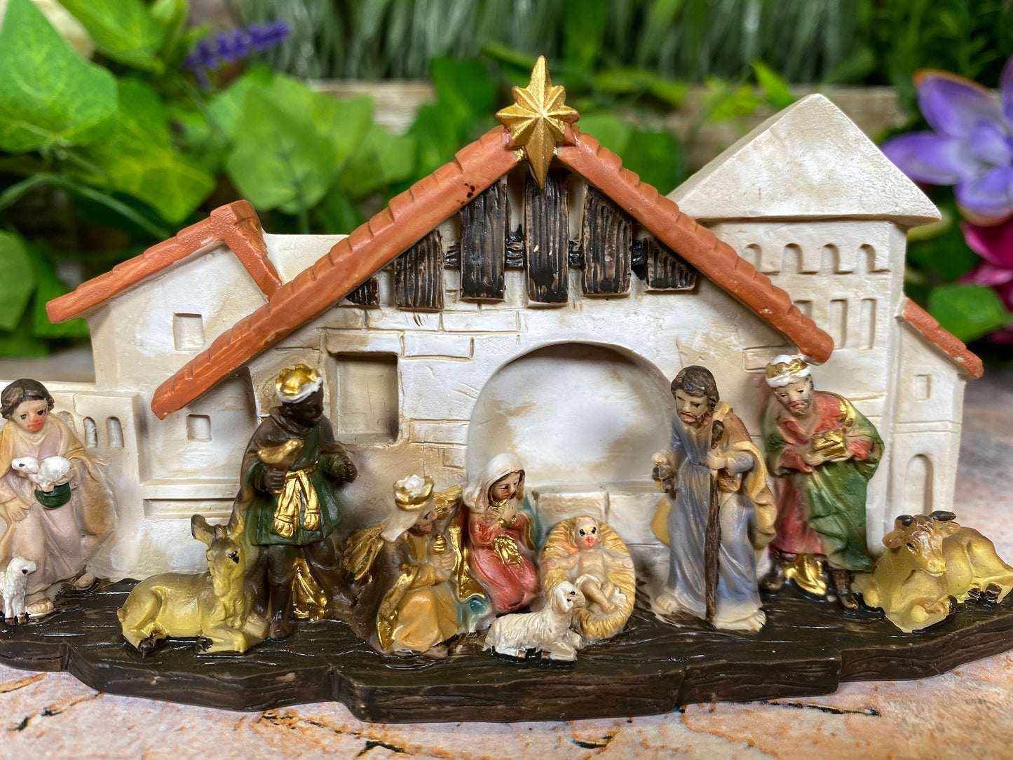 Crèche traditionnelle, crèche de Noël, figurine détaillée de la Sainte Famille, décoration de vacances religieuses, ensemble Bethléem peint à la main