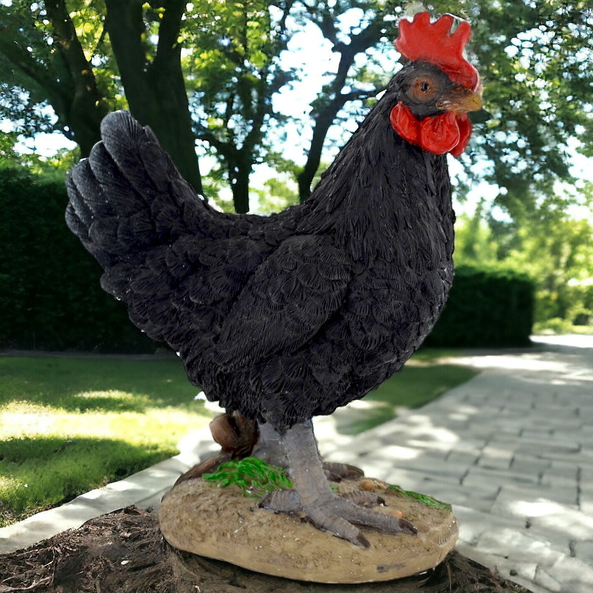 Rustikale schwarze Hühnerfigur vom Bauernhof – handgefertigtes Huhn aus Kunstharz, realistisches Landhausküchendekor, bezaubernde Tierstatue aus dem Bauernhof