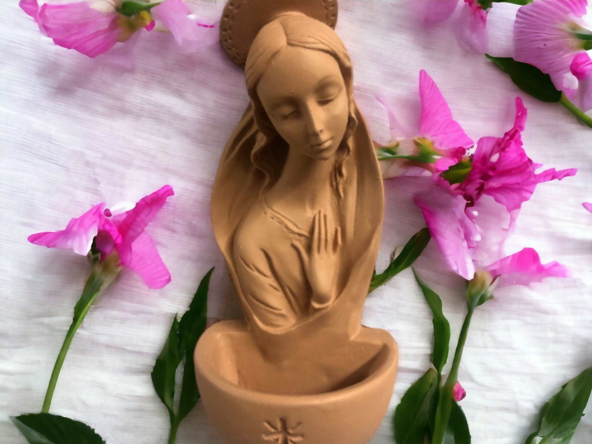 Blessed Virgin Mary Water Font Wall Plaque, Madonna Ceramic Statue Ornament, Holy Figurine, Spiritual Home Decor, Sacred Art Devotional Gift-Osiris Craftworks