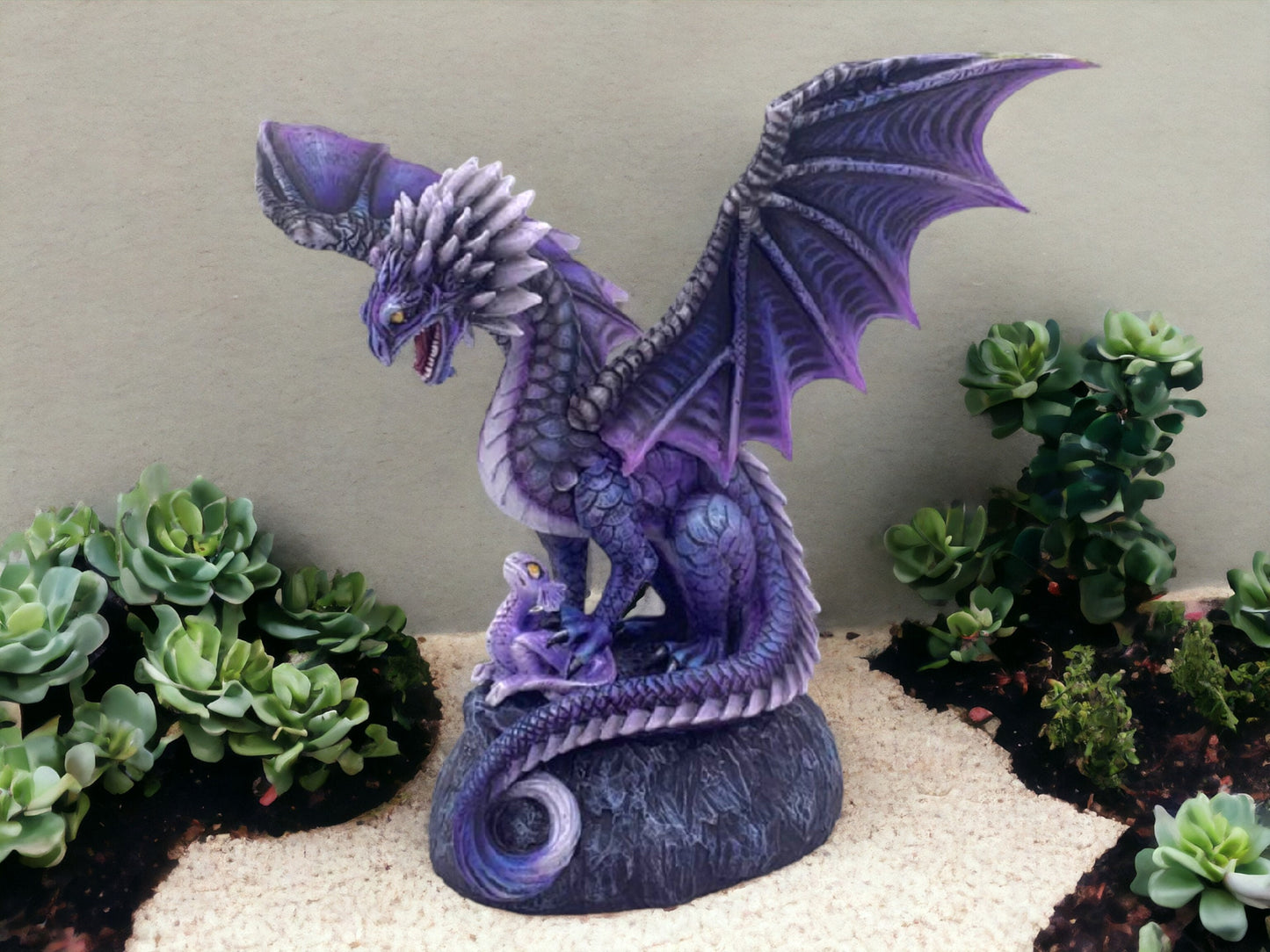 Zauberhafte Amethyst-Drachen-Duo-Skulptur - Majestätische lila Figur - Mystische Fantasy-Kunst-Statue aus Kunstharz - Wunderliche Kreatur als Heimdekoration