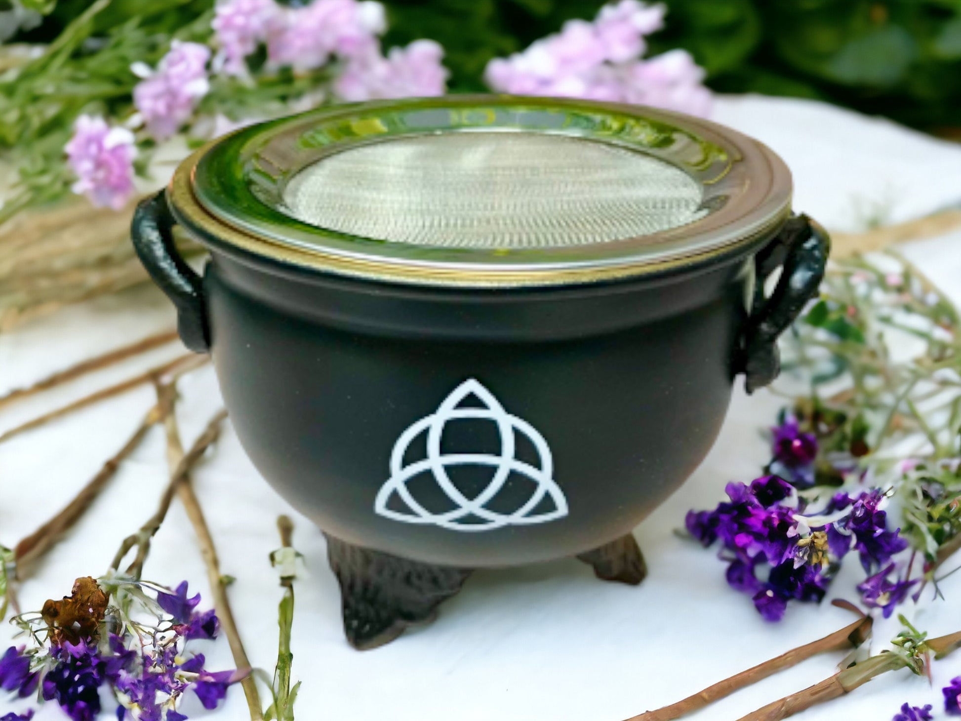 Enchanted Celtic Triquetra Incense Burner | Metal Holder for Wiccan & Pagan Rituals | Mystical Altar Accessory | Spiritual Goddess Symbol-Osiris Craftworks