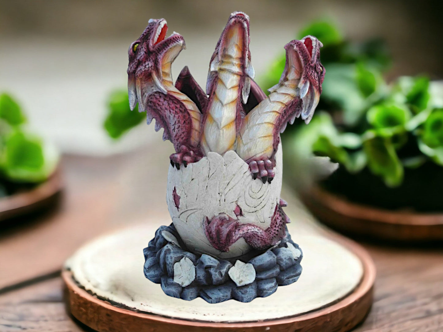 Skulptur eines auftauchenden Drachenjungen | Figur mit Fantasy-Motiv | Fabelwesen, einzigartiges Drachen-Sammlerstück | Bezaubernde Schreibtischdekoration