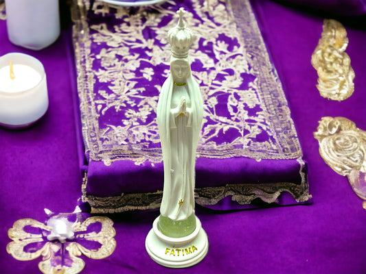 Lady of Fatima Resin Statue – Serene Virgin Mary Figurine, Religious Spiritual Decor, Inspirational Catholic Icon for Prayer and Devotion-Osiris Craftworks