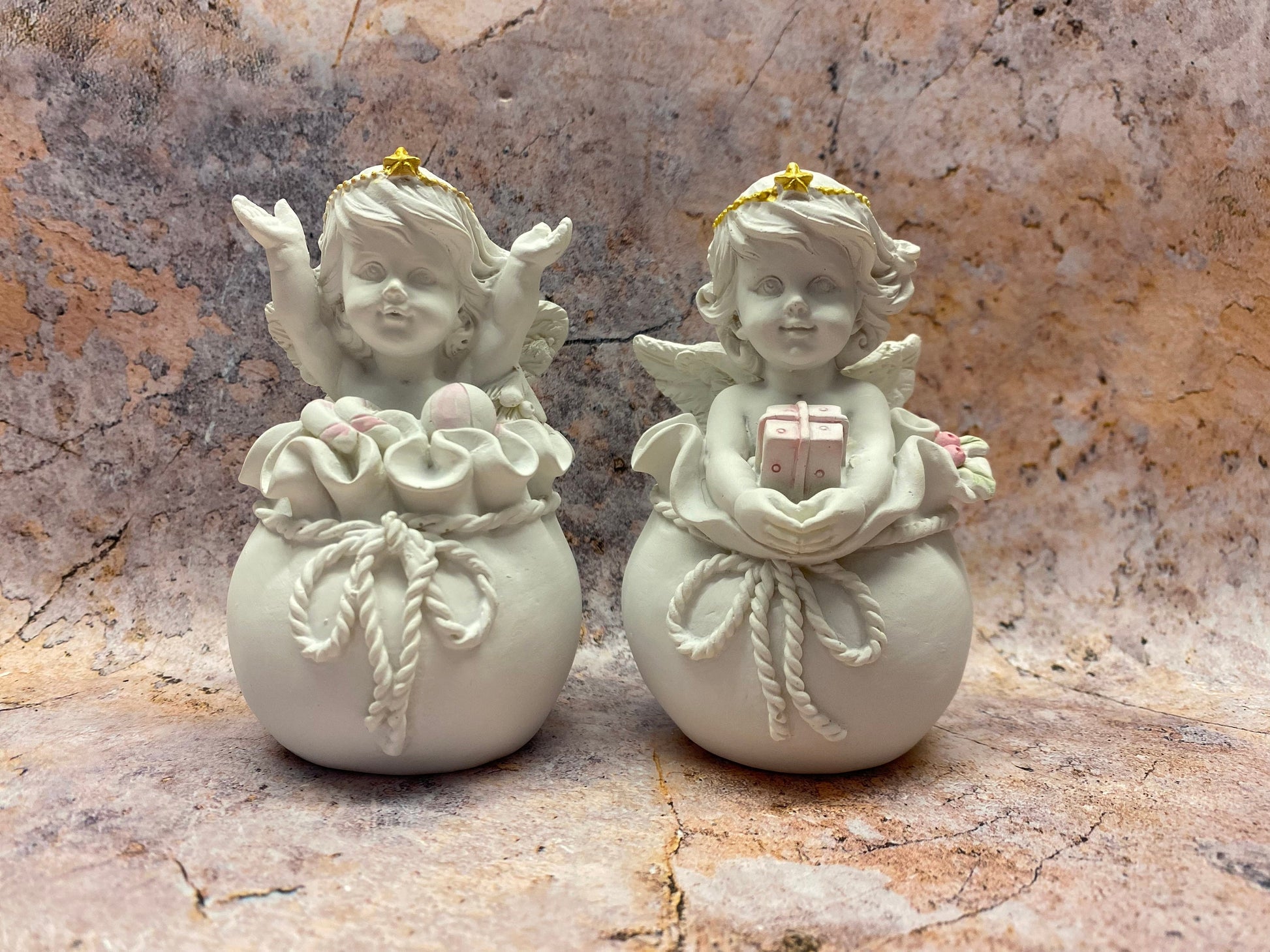 Cherub Twins with Gifts Figurines - Enchanting Pair of Angelic Resin Statuettes, Nostalgic Home Decor, Charming Indoor Ornament Set-Osiris Craftworks