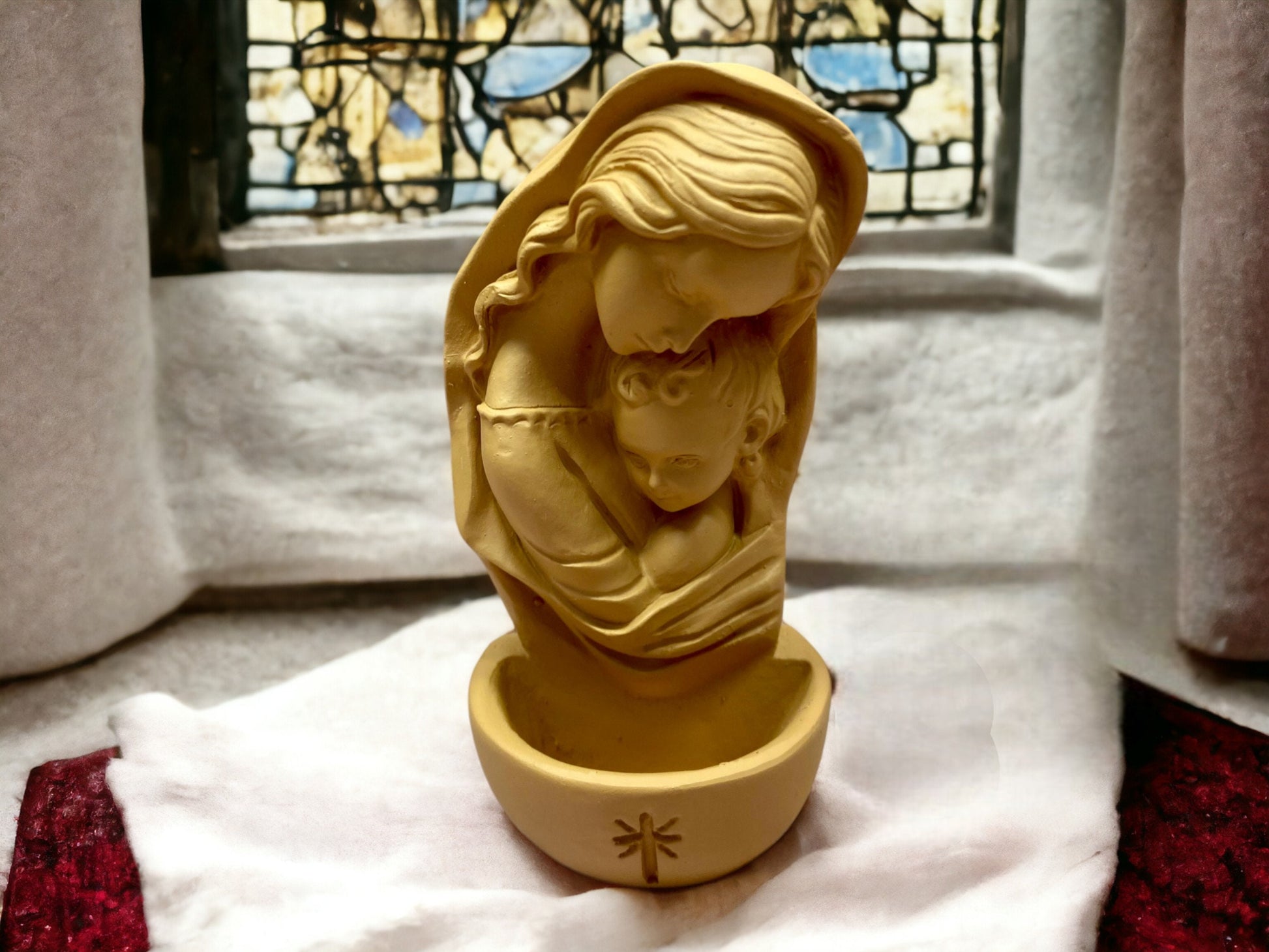 Virgin Mary and Child Holy Water Font – Resin Spiritual Decor, Christian Prayer Wall Hanging, Blessing Water Basin, Religious Gift Idea-Osiris Craftworks