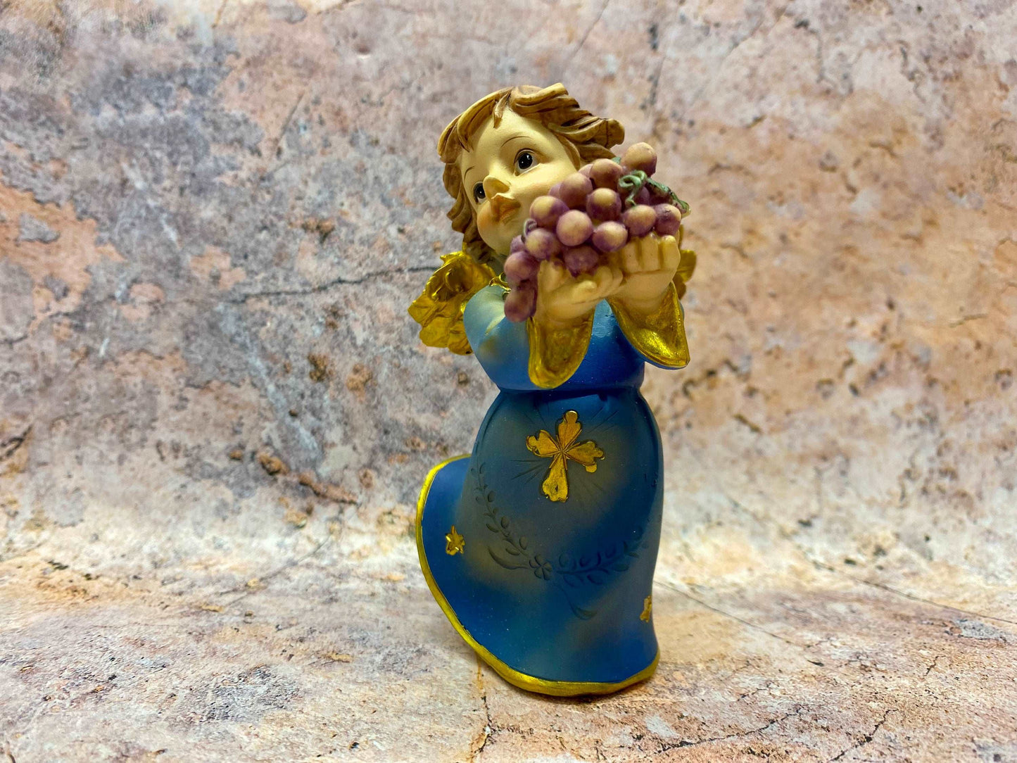 Angel Figurine with Grapes, 10cm – Harvest Blessings Cherub, Enchanting Tabletop Decor, Spiritual Gift for Serenity and Joy-Osiris Craftworks