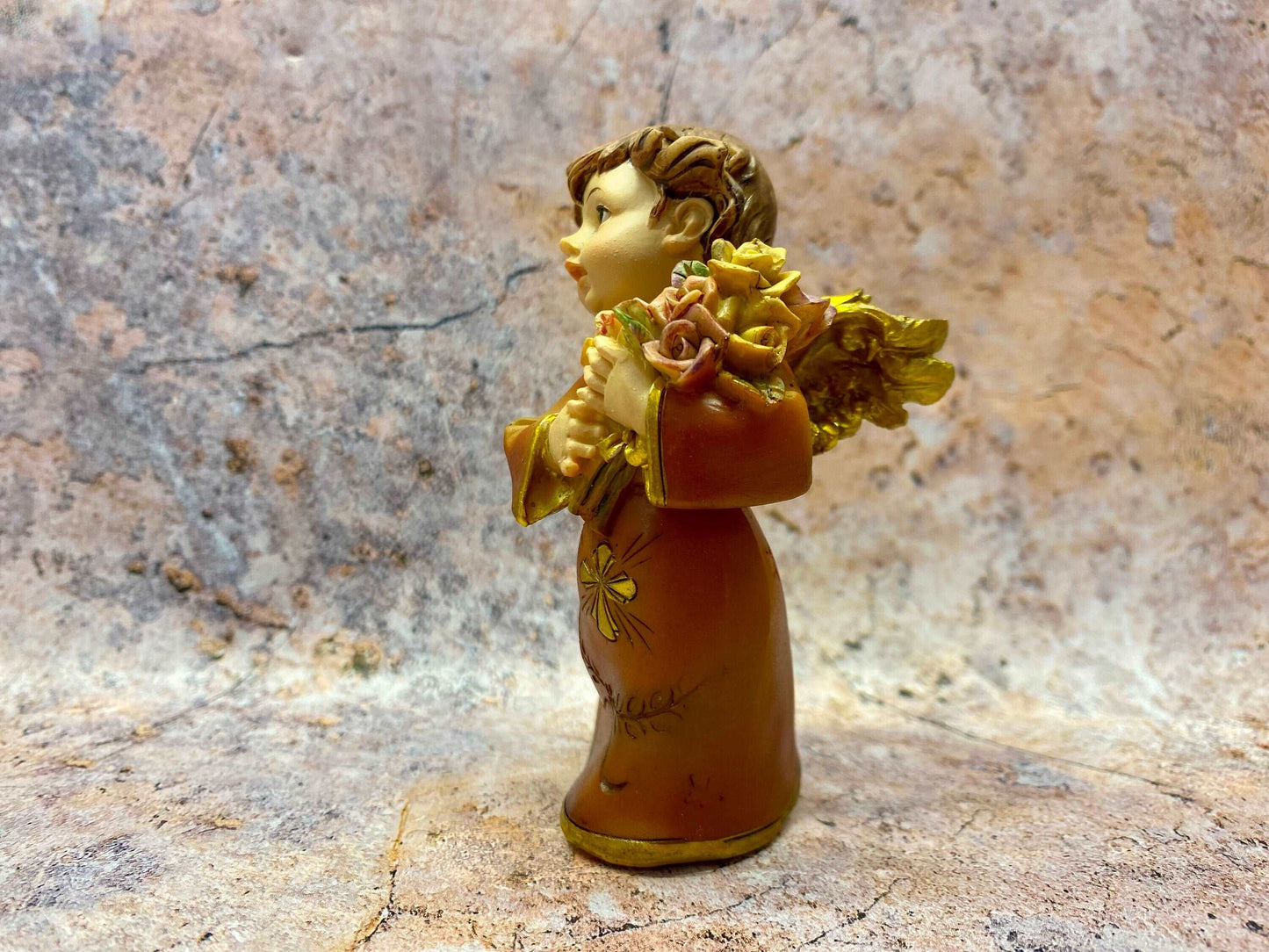 Angel with Flowers Resin Figurine, 10cm – Enchanted Floral Cherub, Delicate Tabletop Statue, Heavenly Decor, Angelic Bloom Ornament-Osiris Craftworks