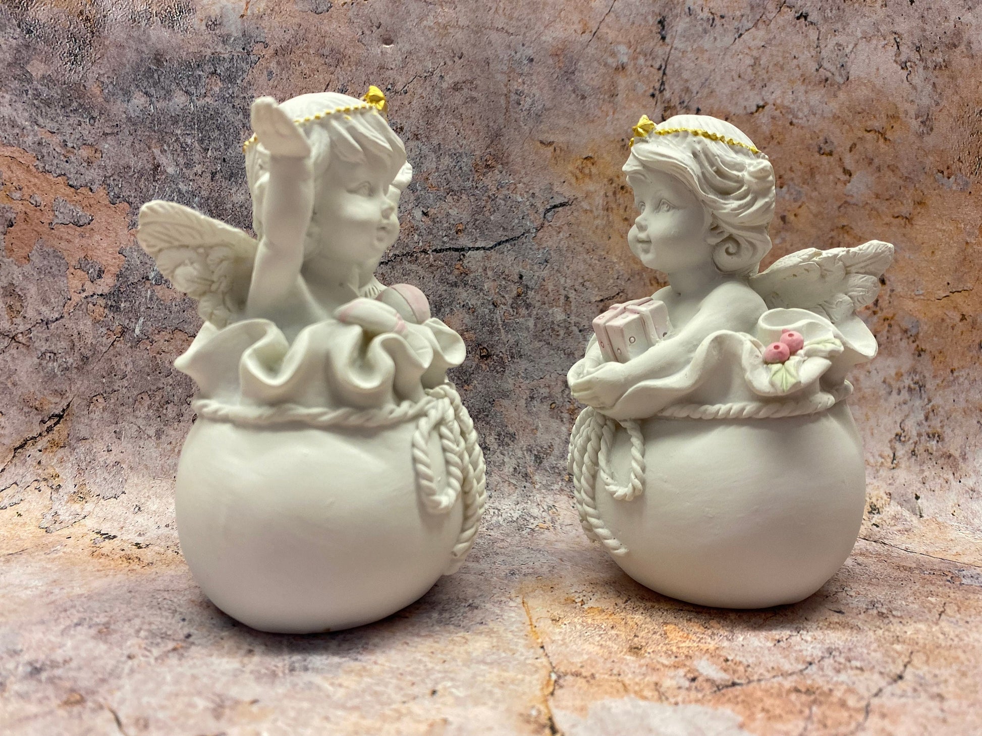 Cherub Twins with Gifts Figurines - Enchanting Pair of Angelic Resin Statuettes, Nostalgic Home Decor, Charming Indoor Ornament Set-Osiris Craftworks