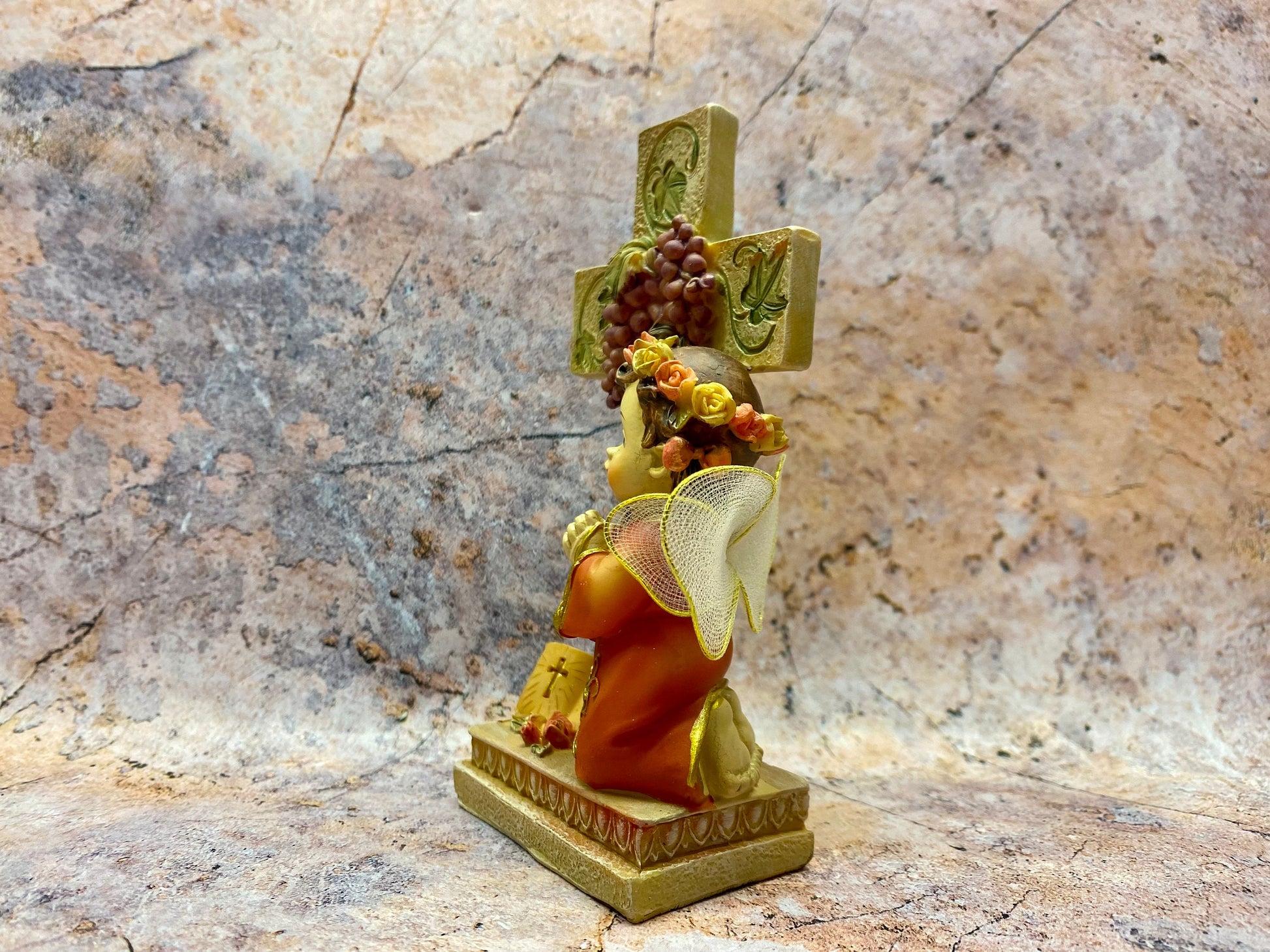 Cherubic Praying Angel Figurine, 12.5cm – Ornate Resin Cross with Grapes, Religious Decor, Spiritual Tabletop Art, Angelic Home Blessing-Osiris Craftworks