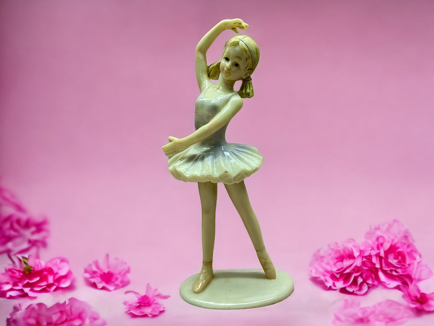 Figurine élégante de ballerine en céramique - Statue de danseuse gracieuse de 21 cm de haut, décoration intérieure délicate